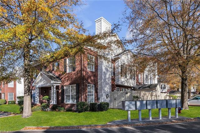 5872 Ludington DR, Virginia Beach, VA 23464