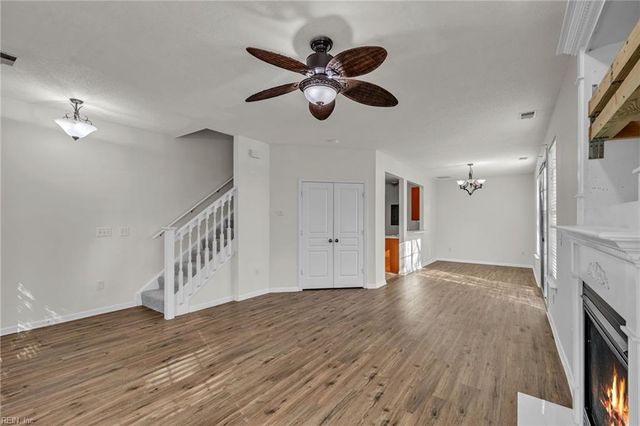 5872 Ludington DR, Virginia Beach, VA 23464