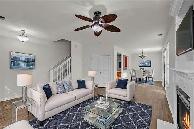 5872 Ludington DR, Virginia Beach, VA 23464