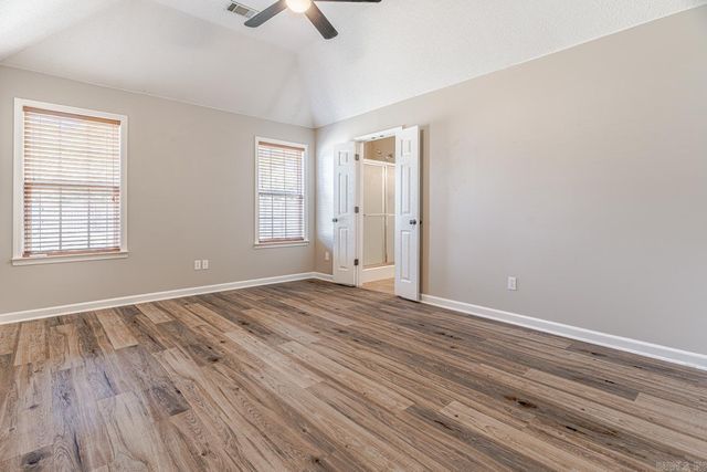 5408 Deerfield Dr, Jonesboro, AR 72404