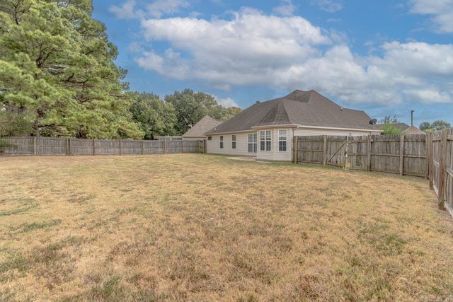 5408 Deerfield Dr, Jonesboro, AR 72404