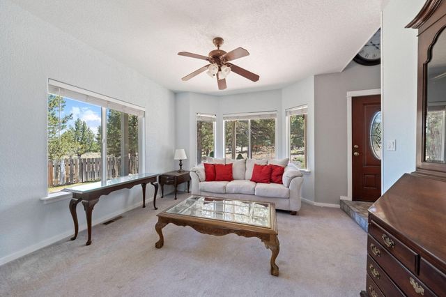 70325 Club Road, Sisters, OR 97759