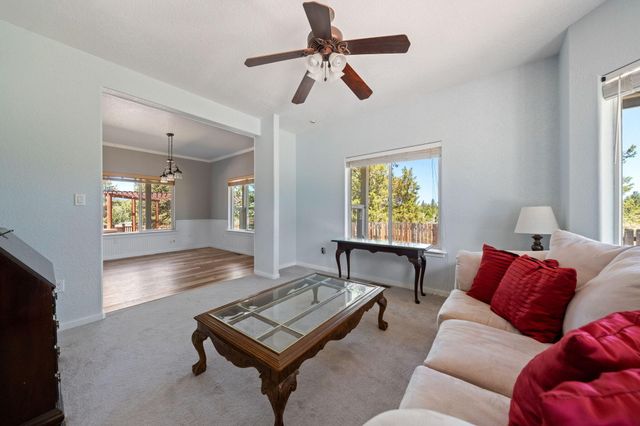 70325 Club Road, Sisters, OR 97759