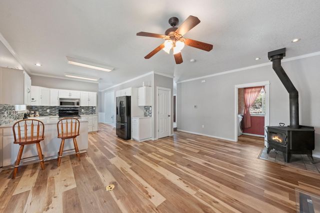 70325 Club Road, Sisters, OR 97759