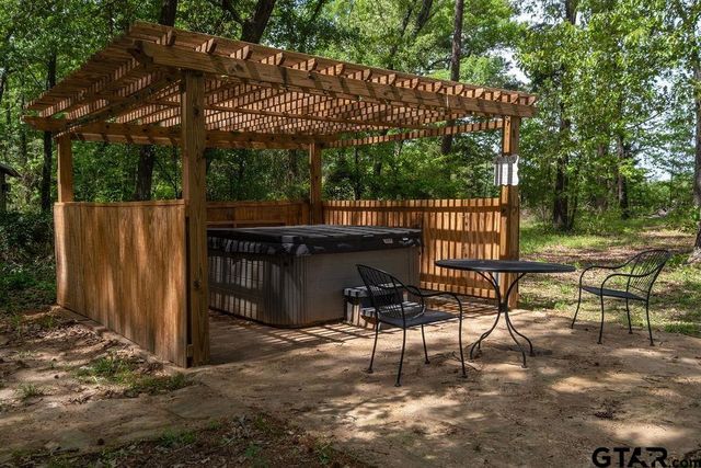 153 W CR 319, Tyler, TX 75706