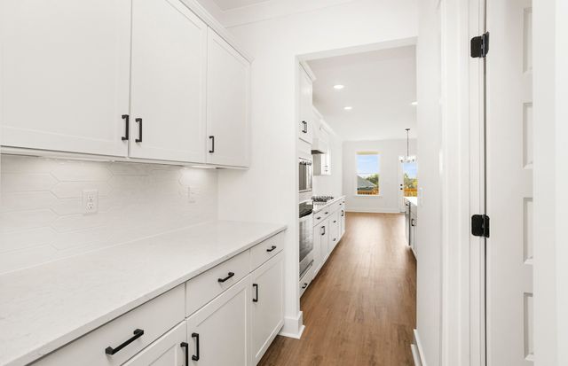 636 Snapdragon Lane, Hendersonville, TN 37075