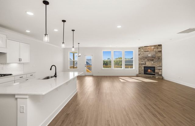 636 Snapdragon Lane, Hendersonville, TN 37075