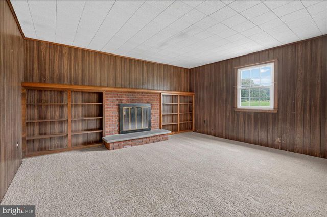 805 ELLIS WOODS RD, Pottstown, PA 19465