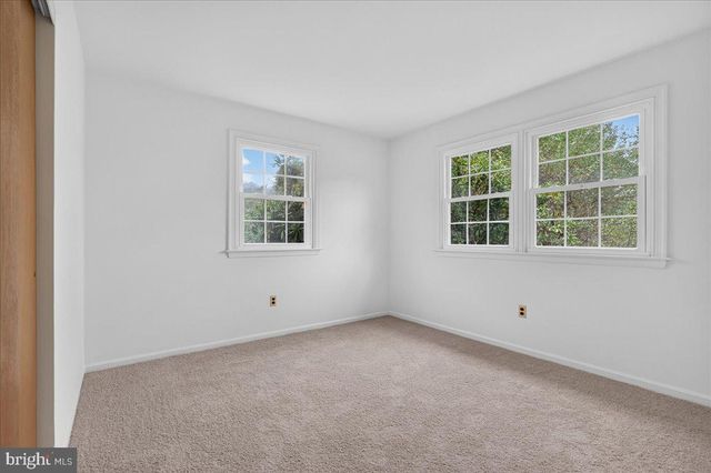 805 ELLIS WOODS RD, Pottstown, PA 19465
