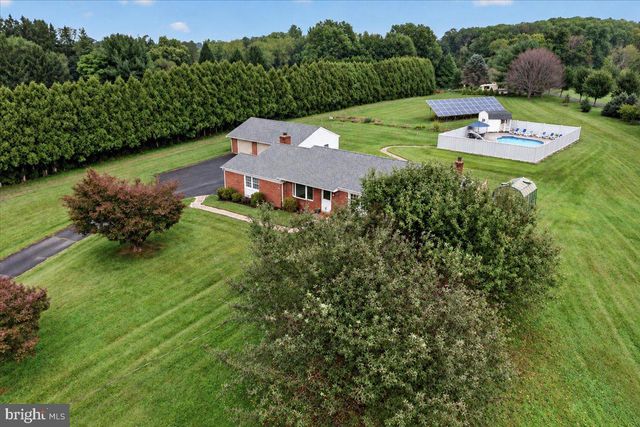 805 ELLIS WOODS RD, Pottstown, PA 19465