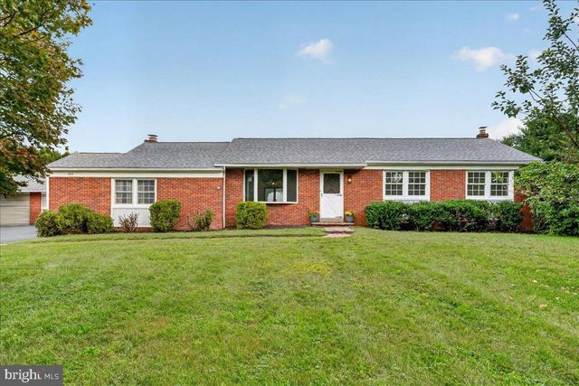 805 ELLIS WOODS RD, Pottstown, PA 19465