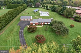 805 ELLIS WOODS RD, Pottstown, PA 19465