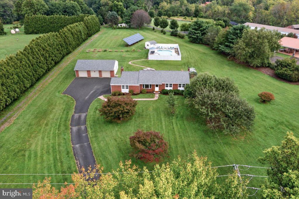805 ELLIS WOODS RD, Pottstown, PA 19465