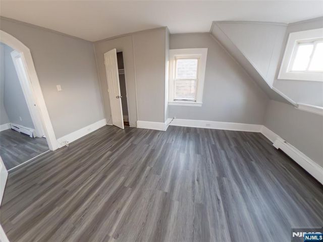 87 2nd Street, Newark, NJ 07107