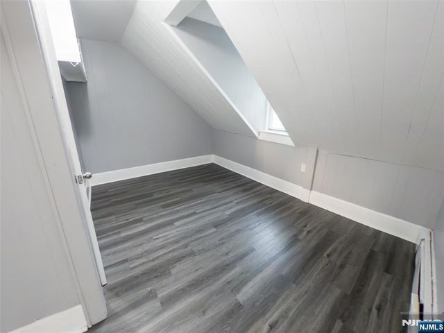 87 2nd Street, Newark, NJ 07107