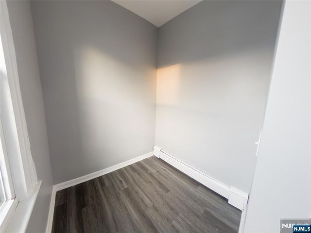 87 2nd Street, Newark, NJ 07107