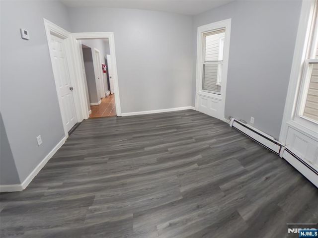 87 2nd Street, Newark, NJ 07107