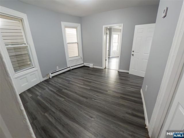 87 2nd Street, Newark, NJ 07107