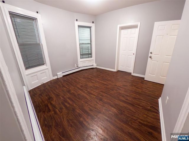 87 2nd Street, Newark, NJ 07107