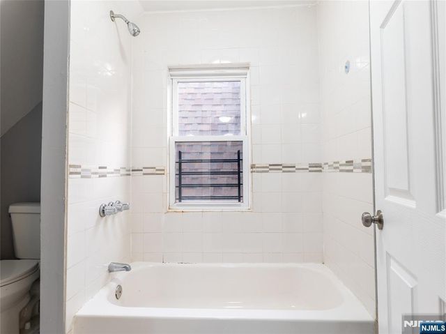 87 2nd Street, Newark, NJ 07107