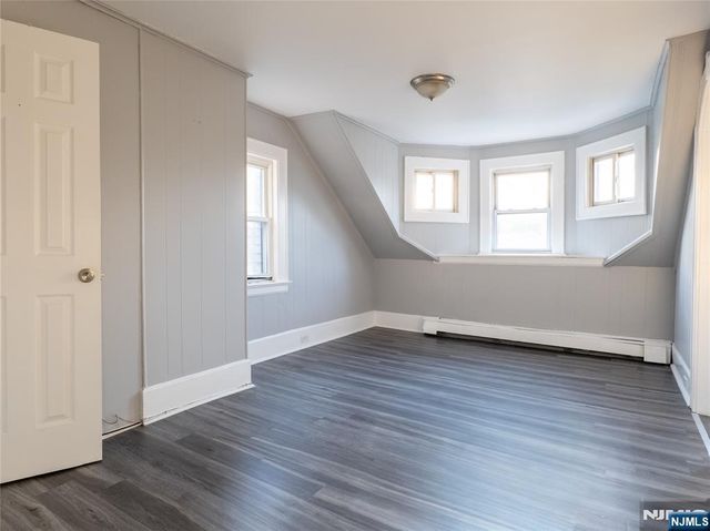 87 2nd Street, Newark, NJ 07107