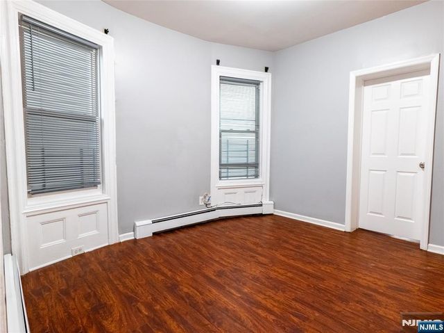 87 2nd Street, Newark, NJ 07107