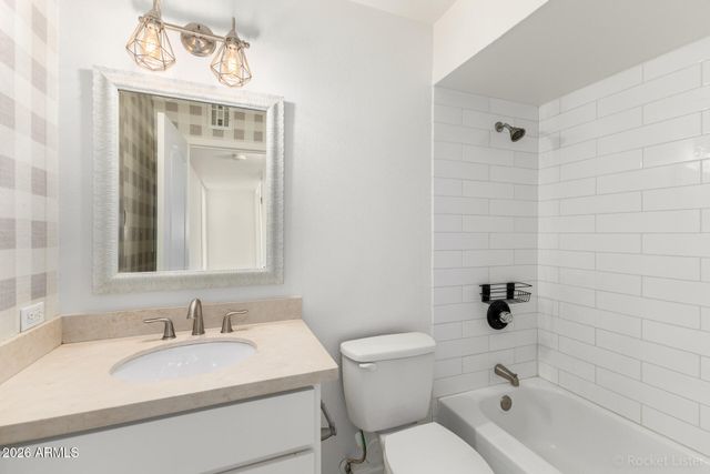 8531 E CLARENDON Avenue, Scottsdale, AZ 85251