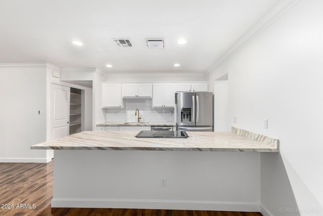 8531 E CLARENDON Avenue, Scottsdale, AZ 85251