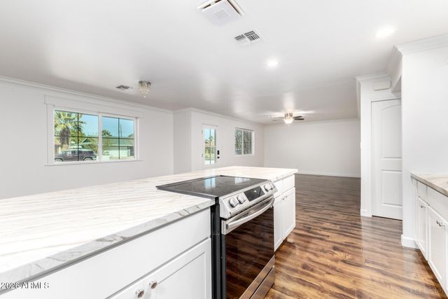 8531 E CLARENDON Avenue, Scottsdale, AZ 85251