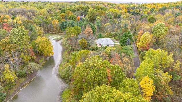 3 Scr Lane, Perinton, NY 14564