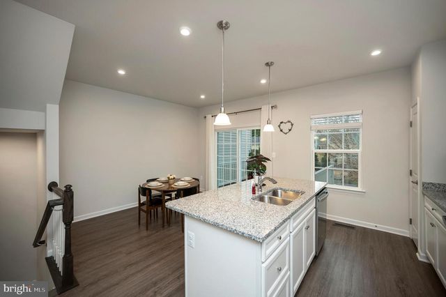 36075 COYOTE TRL, Locust Grove, VA 22508