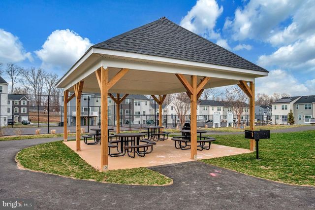 36075 COYOTE TRL, Locust Grove, VA 22508