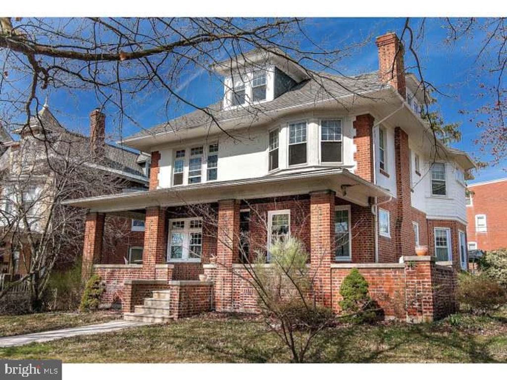 515 HAMILTON ST, NORRISTOWN, PA 19401 — exterior