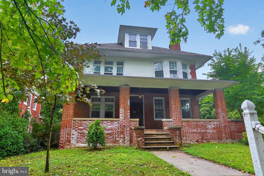 515 HAMILTON ST, NORRISTOWN, PA 19401 — photo 3