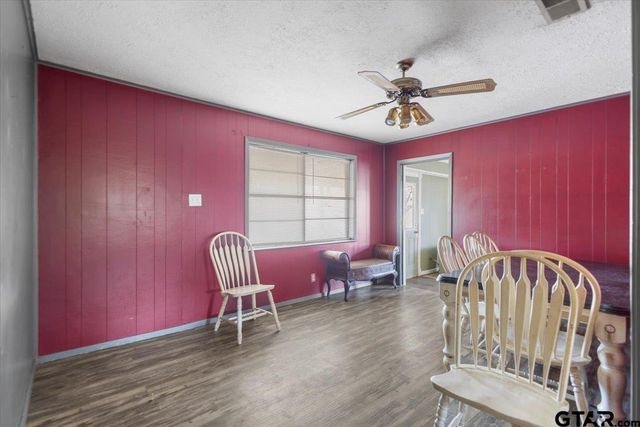 10715 S CR 461, Laneville, TX 75667