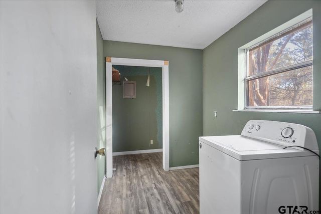 10715 S CR 461, Laneville, TX 75667