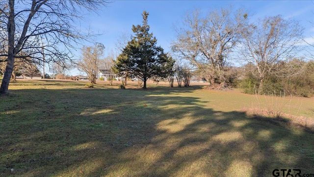 10715 S CR 461, Laneville, TX 75667