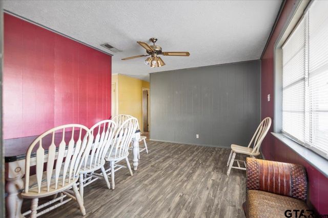 10715 S CR 461, Laneville, TX 75667