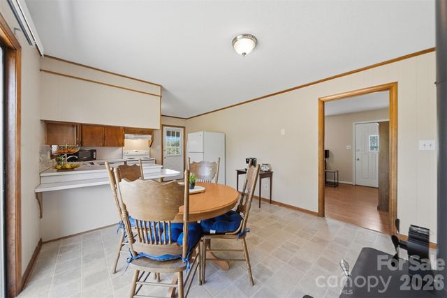 184 Edgegreen Court, Taylorsville, NC 28681