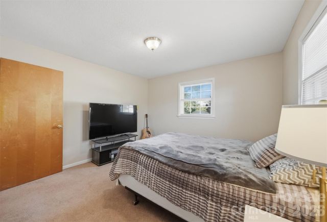 184 Edgegreen Court, Taylorsville, NC 28681