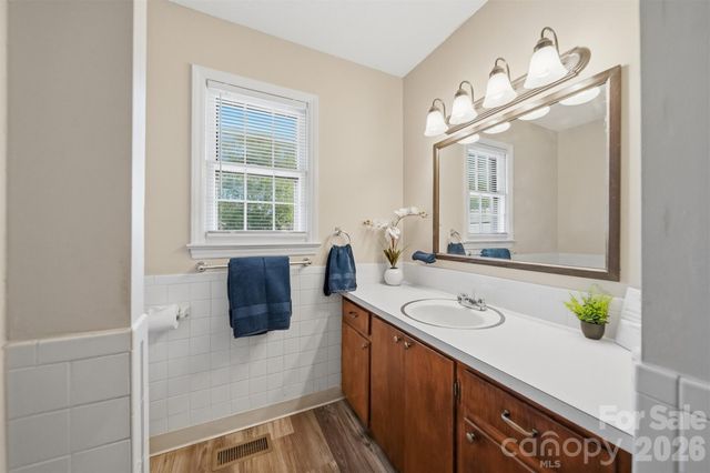 184 Edgegreen Court, Taylorsville, NC 28681