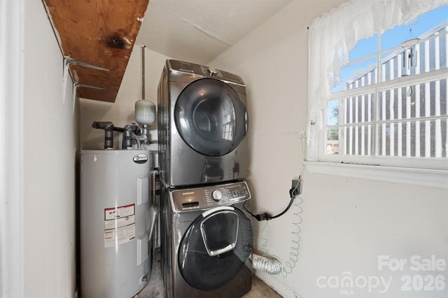 184 Edgegreen Court, Taylorsville, NC 28681