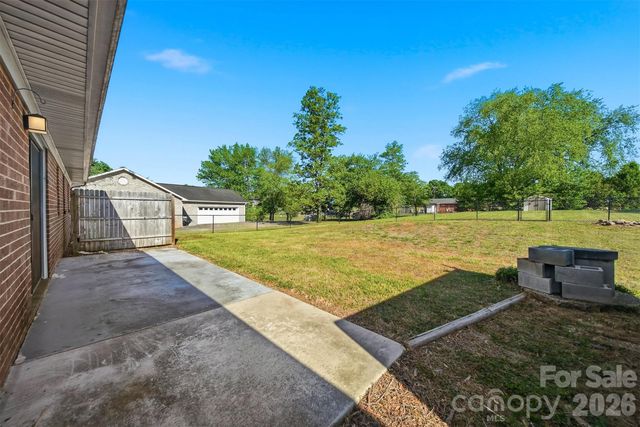 184 Edgegreen Court, Taylorsville, NC 28681