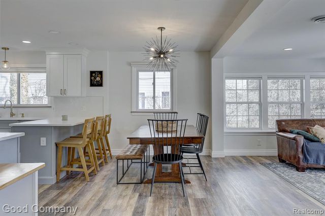 4896 Chicago Road, Warren, MI 48092