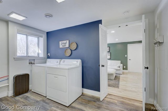 4896 Chicago Road, Warren, MI 48092