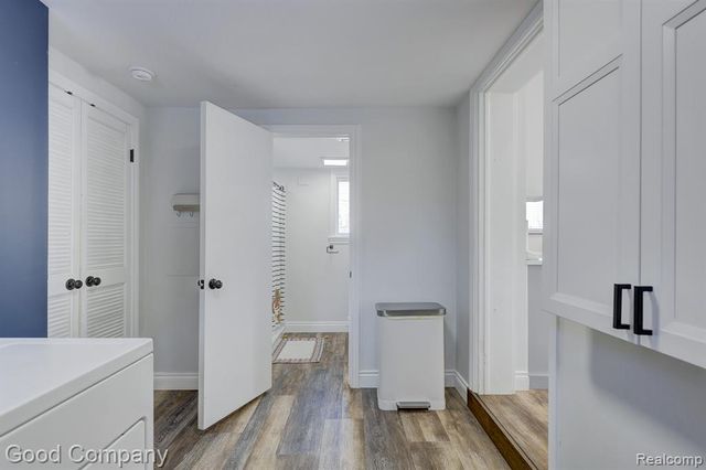 4896 Chicago Road, Warren, MI 48092