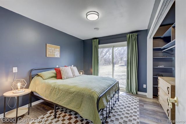 4896 Chicago Road, Warren, MI 48092