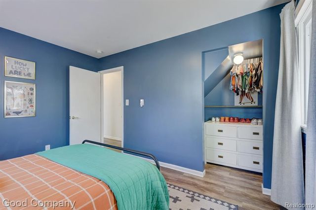 4896 Chicago Road, Warren, MI 48092