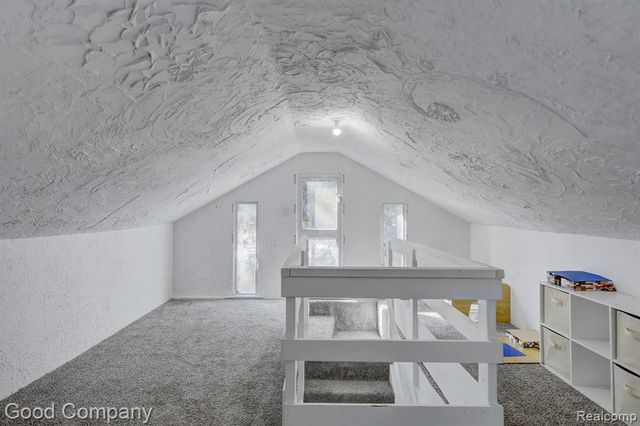 4896 Chicago Road, Warren, MI 48092