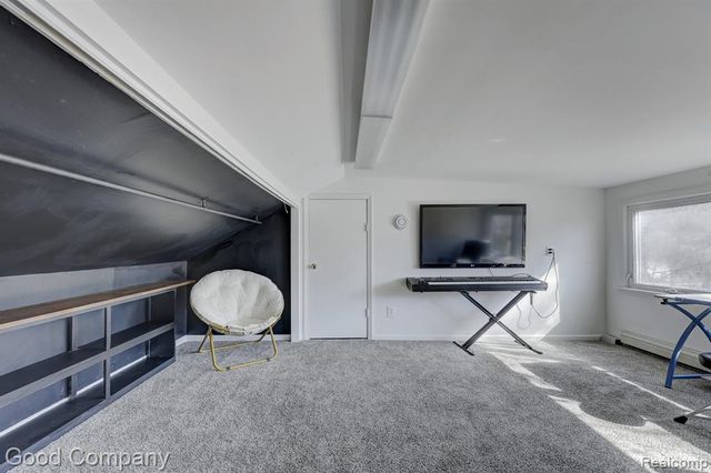 4896 Chicago Road, Warren, MI 48092